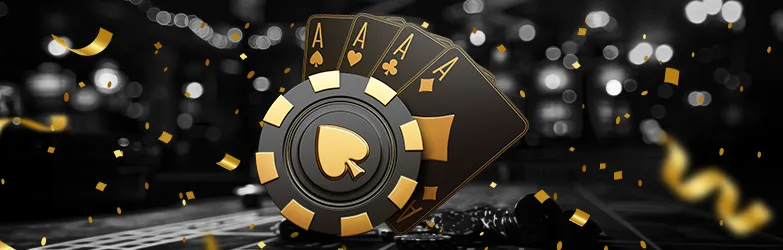 Vier Asse und ein Casino-Chip am Blackjack-Tisch
